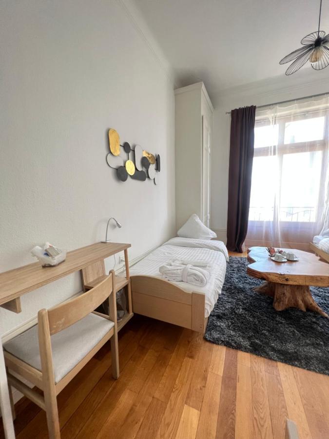 B&B Guest House Du Lac 蒙特勒 外观 照片