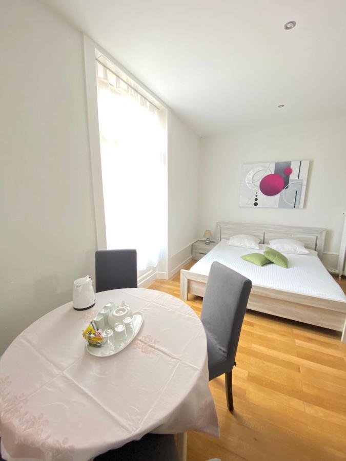 B&B Guest House Du Lac 蒙特勒 外观 照片